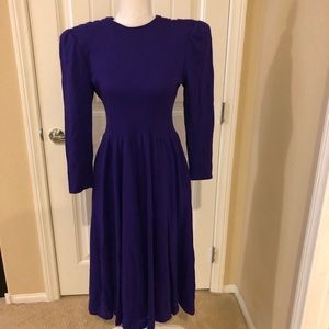 Vintage long sleeve Purple expo petite dress with shoulder pads